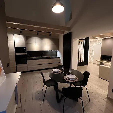 Apartment Dream Mare *